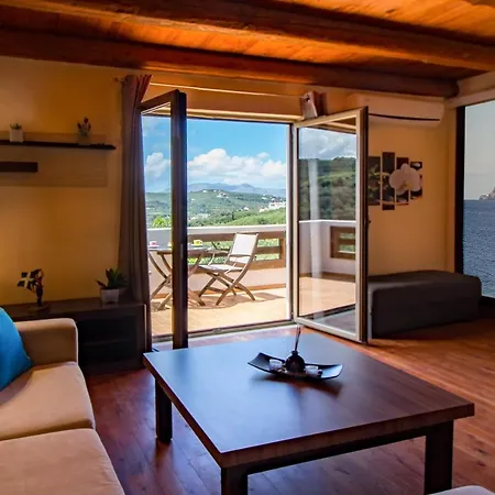 Villa Ntounias *
